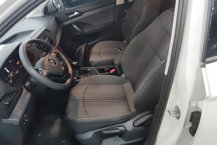 Used Volkswagen Tharu 2022 280TSI Two-Wheel Drive Trend Edition