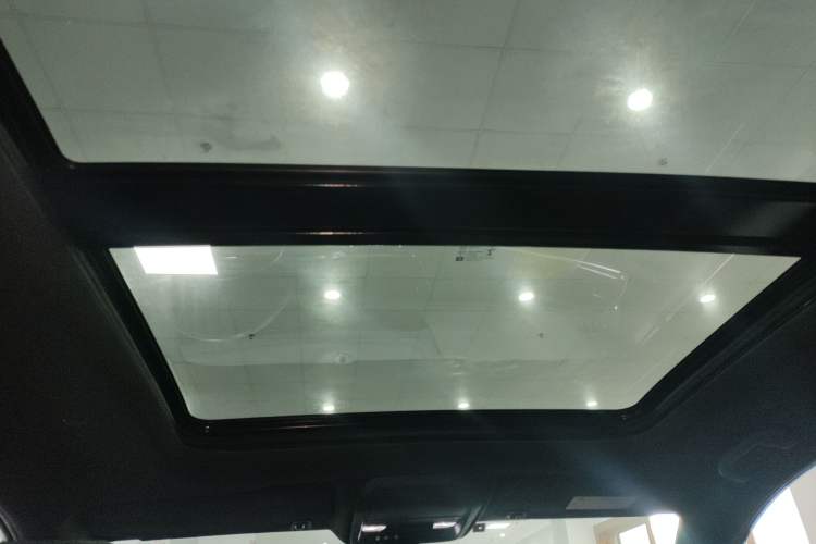 Used Cadillac XT5 2018 28E Four-Wheel Drive Tech Version Headliner