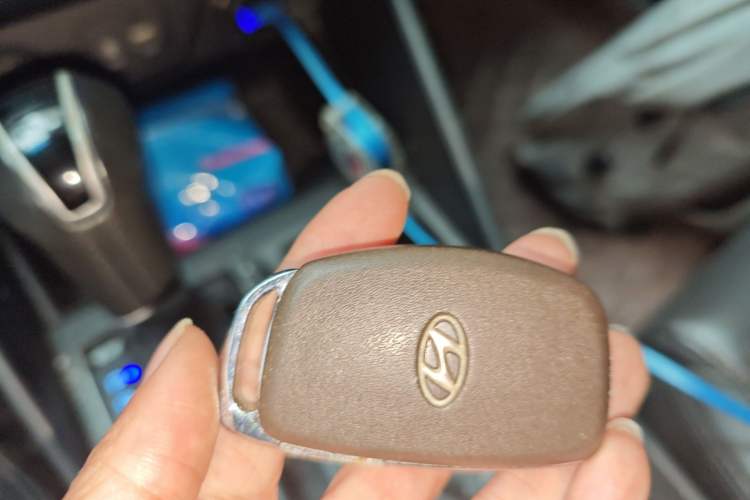 Used Hyundai Tucson 2015 1.6T Dual-Clutch Two-Wheel-Drive Smart Model Vehicle Key