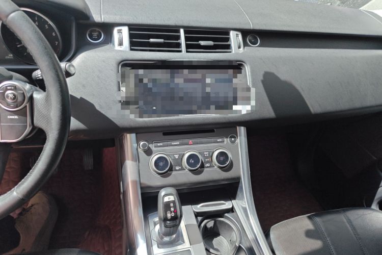 Used Land Rover Range Sport 2017 3.0 SC V6 SE Audio And AC Panel