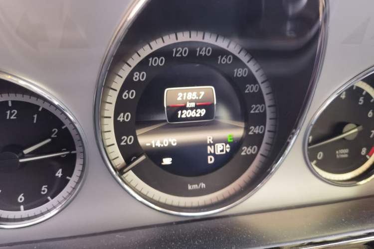 Used Mercedes-Benz E-Class 2013 E 260 L CGI Stylish Model