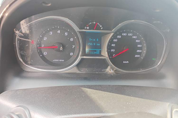 Used Chevrolet Captiva 2015 2.4L 4x4 Flagship Edition 7-Seater