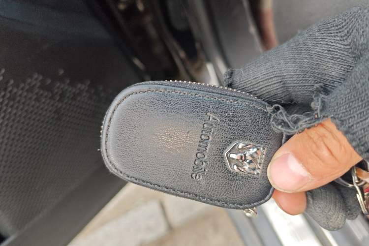 Used Dodge Journey 2013 2.4L Two-Wheel Drive Luxury Version