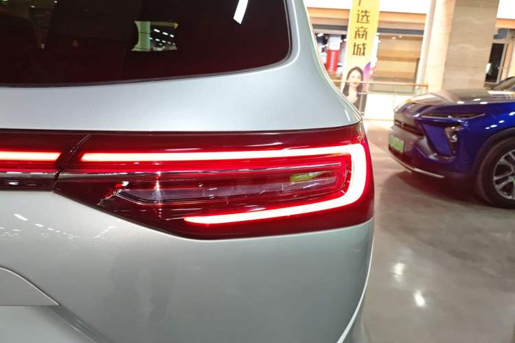 Used Hima AITO M7 2024 1.5T Four-Wheel Drive Plus Version 5 Seats
