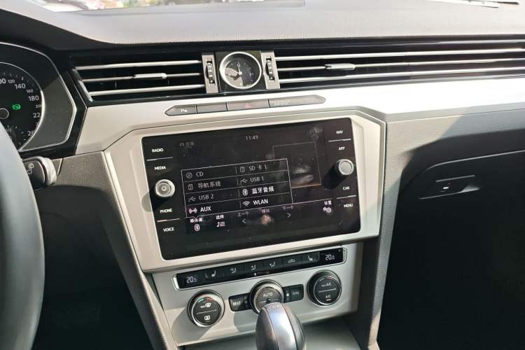 Used Volkswagen Variant 2018 380TSI Two-Wheel Drive Comfort Edition