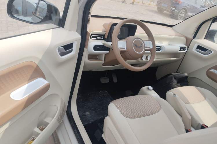 Used Wuling Hongguang MINIEV 2024 3rd Generation 215km Youth Edition Driver Seat