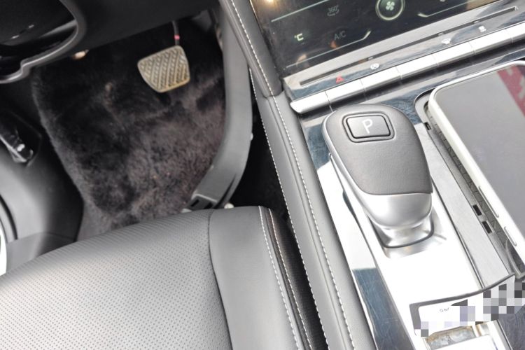 Used Venucia Star 2023 260T Starful Achievement Edition Pro