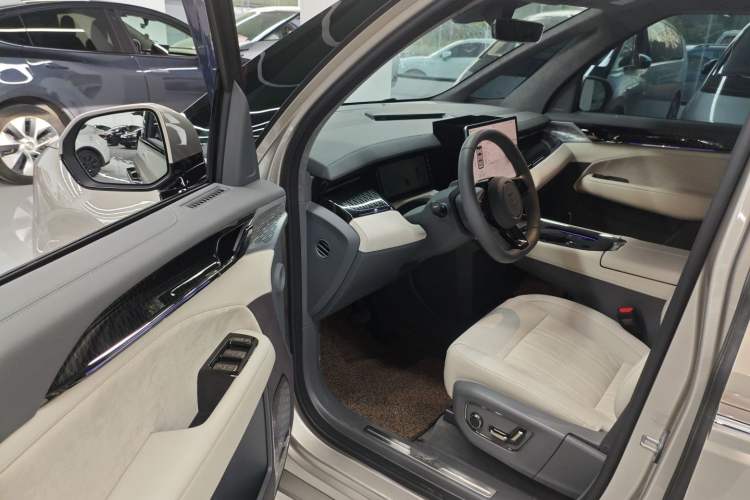 Used Zeekr 009 2022 Revised Model ME Edition