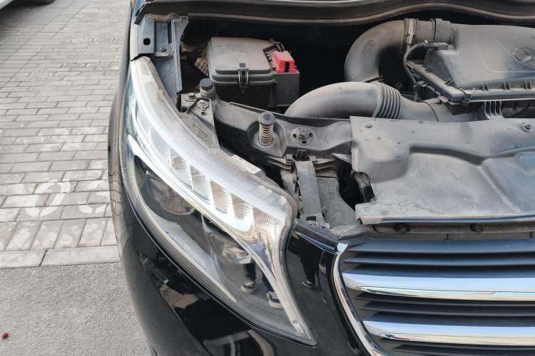 Used Mercedes-Benz V-Class 
