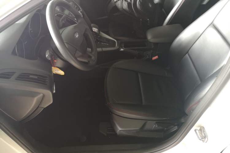 Used Ford Focus 2017 Hatchback 1.6L Automatic Comfort Plus SmartDrive Edition
