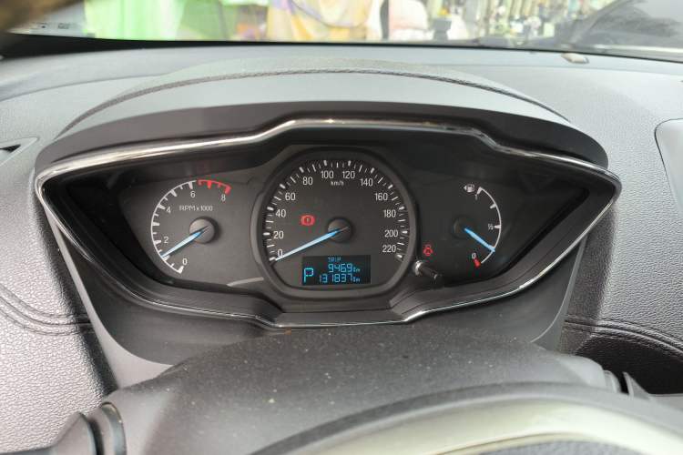Used Ford Escort 2015 1.5L Automatic Fashion Model Instrument Cluster