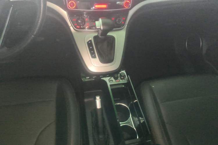 Used Haval M6 2019 1.5T DCT Two-Wheel Drive Elite Version China V Standard