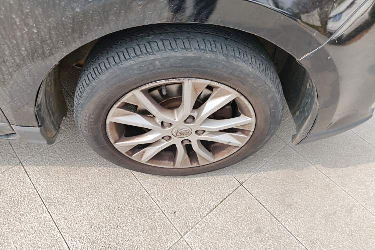 Used Baojun 730 2014 1.5L manual Comfort version 7 seats
