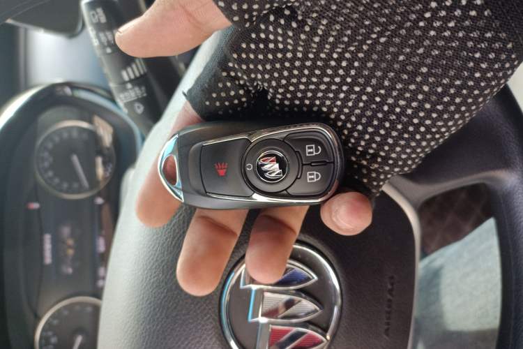 Used Buick GL8 2021 Land Cruiser Executive Class 652T Comfort Model