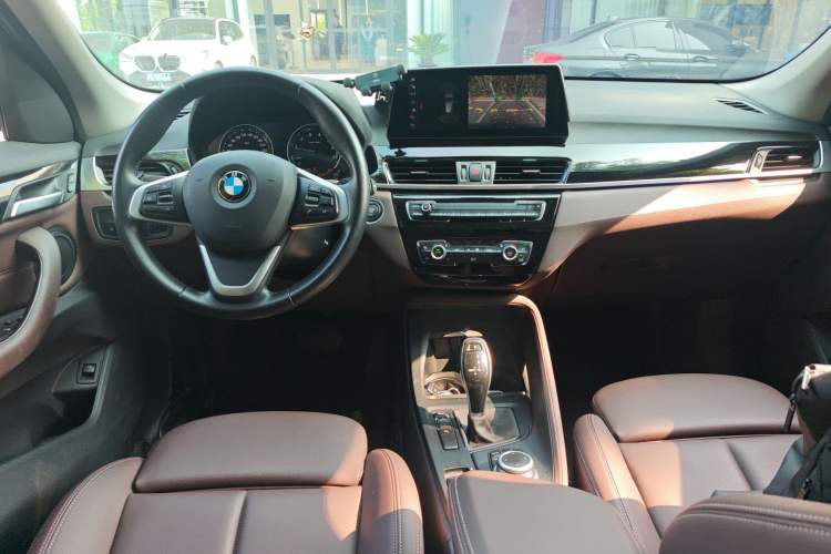 Used BMW X1 2020 sDrive25Li Leading Model
