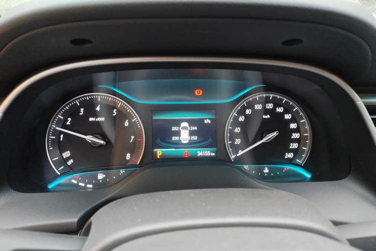 Used Buick GT 2019 15T Dual-Clutch Connected Elite Model China VI Instrument Cluster