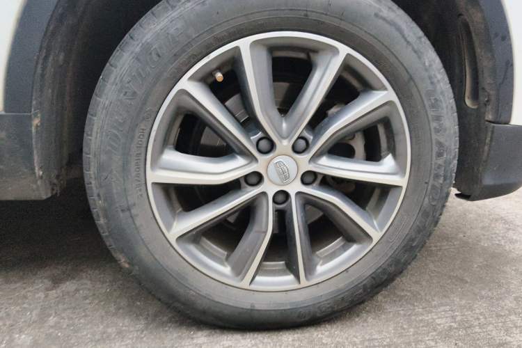 Used Geely Auto Emgrand X7 Sport 2020 1.8TD DCT Two-Wheel Drive Zhiya Model Right Front Wheel Hub