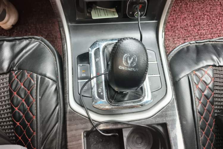 Used CHANGAN Raeton 2014 1.8T Automatic Elite Anniversary Edition China IV Standard
