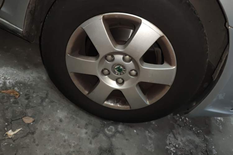 Used Skoda Octavia 2012 1.6L Manual Eado Edition
