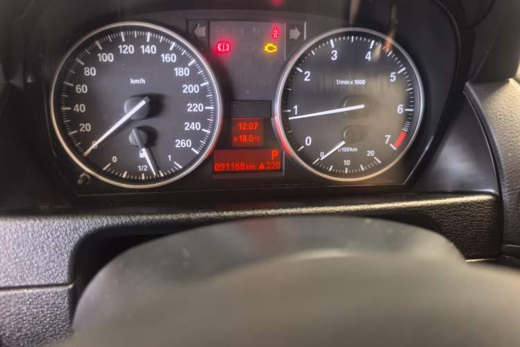 Used BMW X1 2012 sDrive18i Fashion Model Odometer Close Up