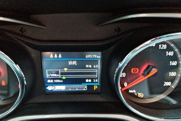 Used Chevrolet Trax 2019 Redline 335T CVT Luxury Edition China VI Standard