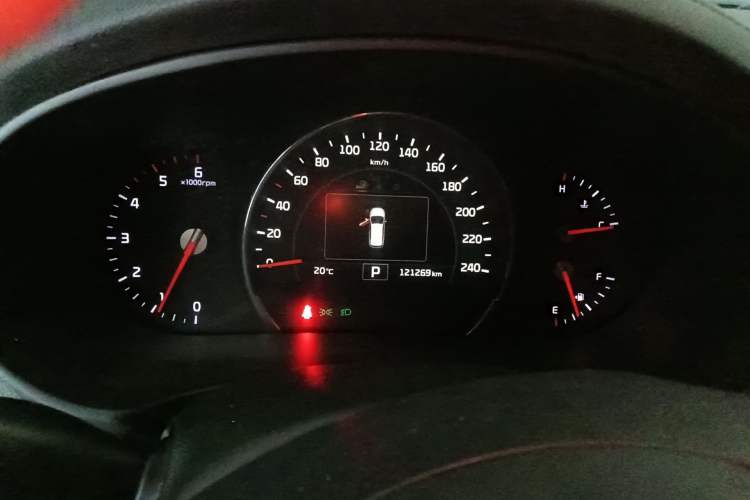 Used Kia Sorento 2015 Sorento L 2.2T Diesel 4WD Elite Edition 7 Seats China IV Standard