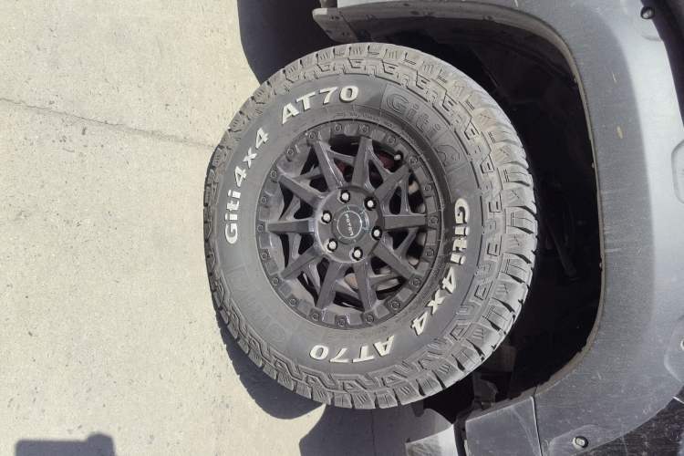 Used Foton Mars 2025 Mars 7 2.0T Diesel Automatic 4x4 Long-Box Explorer Edition Right Front Wheel Hub