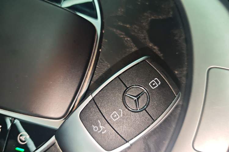 Used Mercedes-Benz C-Class 2021 C 260 L Sport Edition Star Collection Vehicle Key