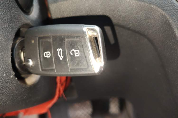 Used Volkswagen Lamando 2018 280TSI DSG Comfort Edition Vehicle Key