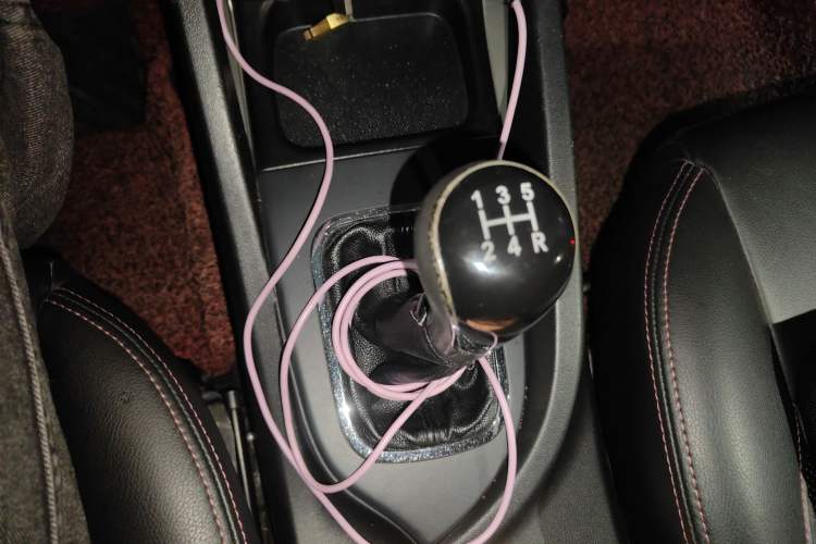 Used Changan CS35 2014 1.6L Manual Luxury Model China IV Standard
