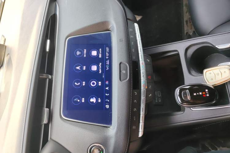 Used Cadillac XT4 2020 28T Two-Wheel-Drive Leading Version
