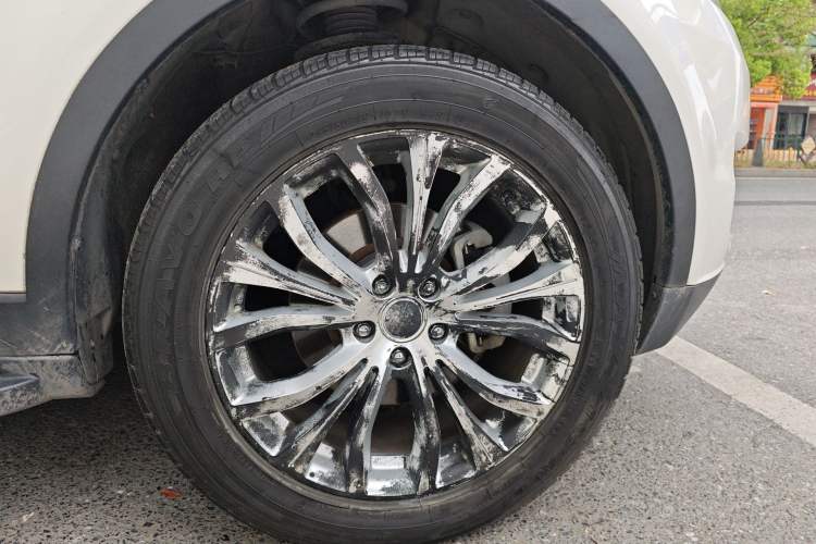 Used Land X7 2015 2.0T Panoramic Prestige Edition
