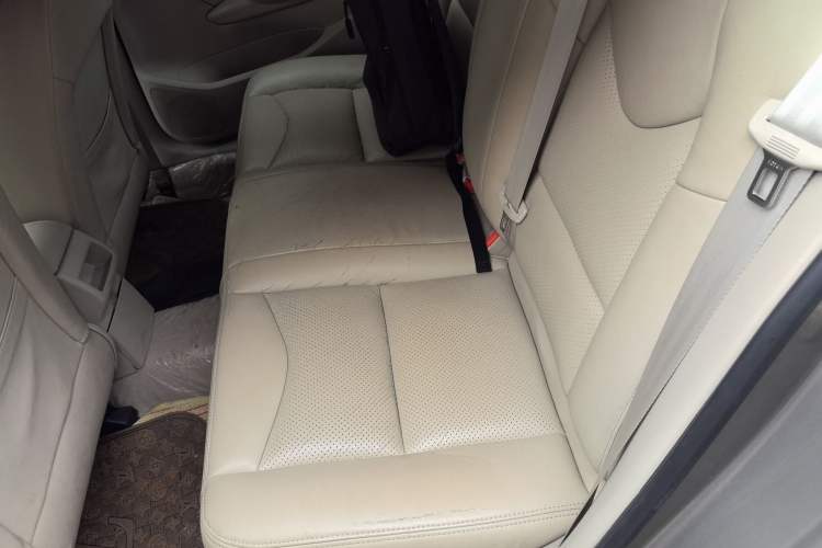 Used Peugeot 408 2011 2.0L Manual Comfort Edition