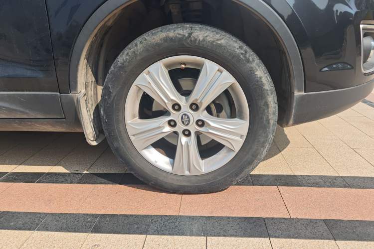 Used Bestune X80 2015 2.0L automatic comfort version
