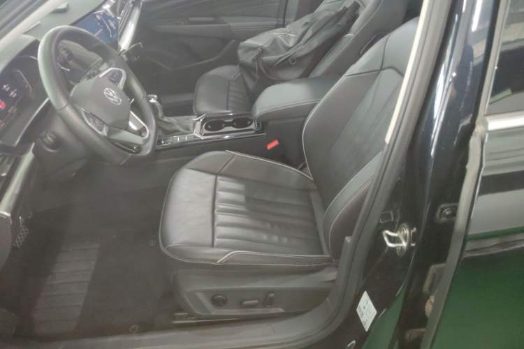 Used Volkswagen Passat 2022 330TSI Starry Elite Edition
