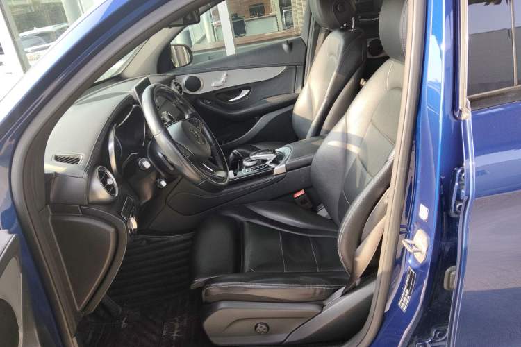 Used Mercedes-Benz GLC Coupe 2019 GLC 200 4MATIC Coupe SUV
