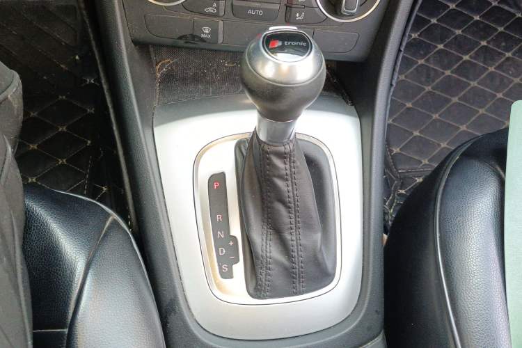 Used Audi Q3 2017 30 TFSI Standard Model
