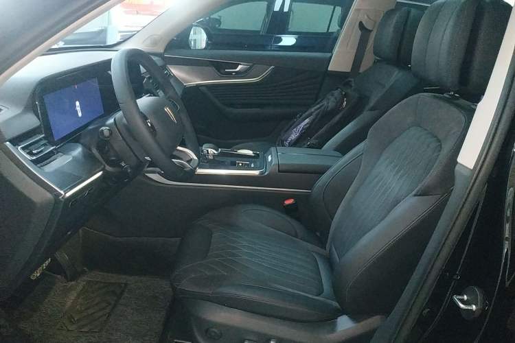 Used Hongqi HS5 2023 2.0T Four-Wheel Drive Flagship Pro Edition
