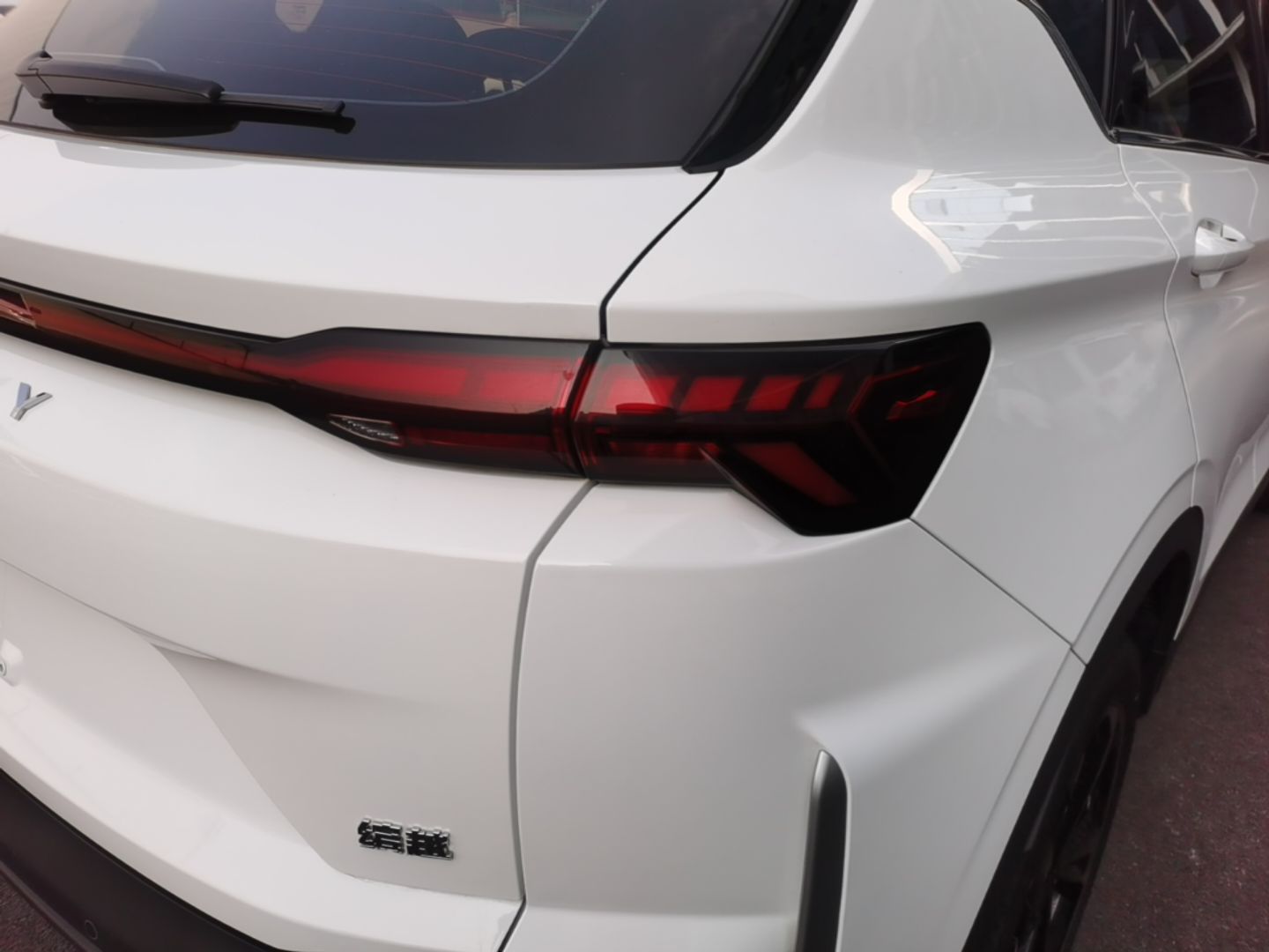 Geely Auto Coolray 2025 Bin Yue L 1.5T DCT Starlight Edition — снимка 9