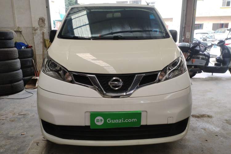Used Nissan NV200 2014 1.6L CVT Luxury Model China IV Standard