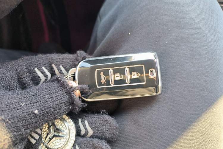 Used Mitsubishi Outlander 2018 2.0L Two-Wheel Drive Glory Edition 5 Seats