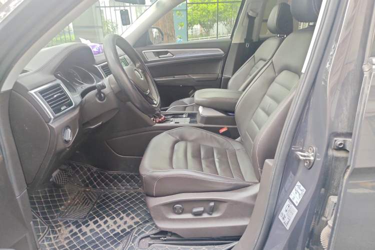 Used Volkswagen Teramont 2019 330TSI Two-Wheel-Drive Luxury Edition China VI Standard