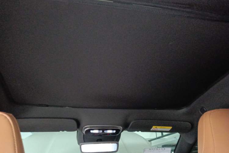 Used Rising R7 2023 Rear-Drive Screen King Edition