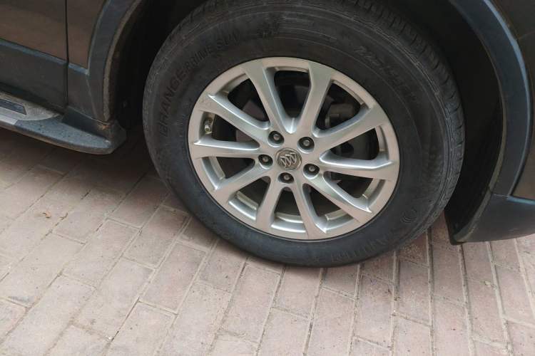 Used Buick Envision 2015 20T Two-Wheel-Drive Leading Model Right Front Wheel Hub