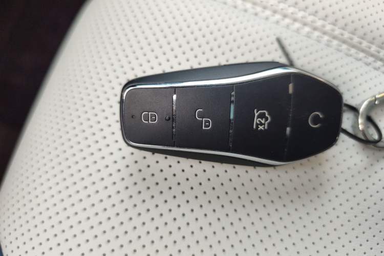 Used BYD Destroyer 05 2024 HONOR Edition DM-i 55KM Luxury Model Interior 1