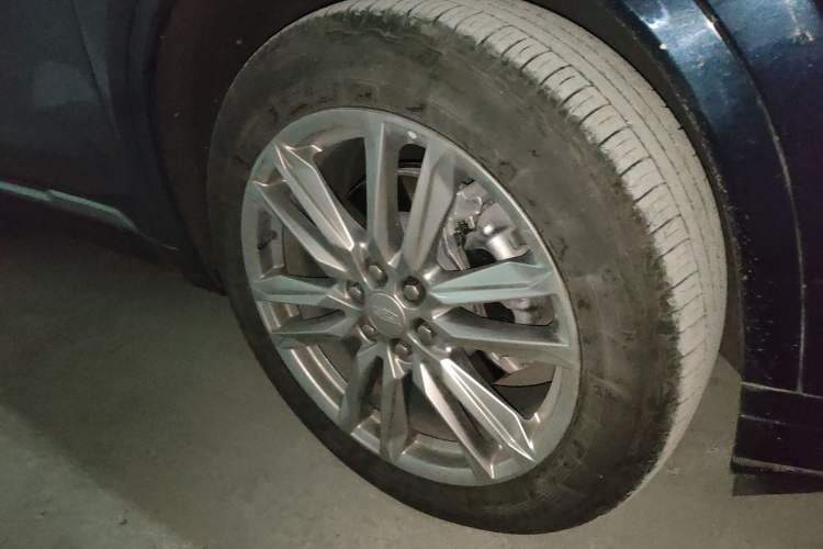 Used Cadillac XT6 2022 2.0T Six-Seater Two-Wheel-Drive Luxury Version
