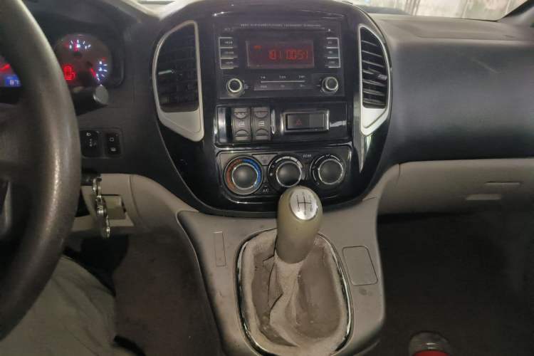 Used FORTHING Lingzhi 2016 M5 2.0L 7-seat Long-wheelbase Comfort Version