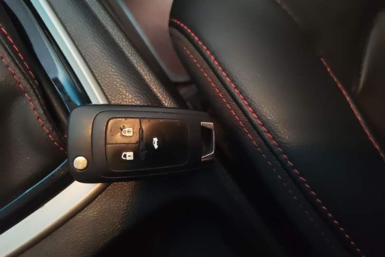 Used Chevrolet Monza 2020 Light Hybrid Redline 320T Dual-Clutch Thrilling Edition Vehicle Key