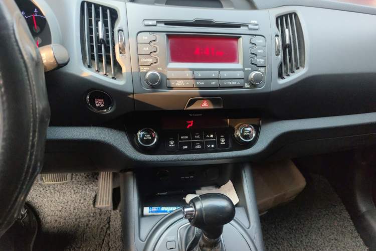 Used Kia Sportage R 2012 2.0L Automatic Two-Wheel Drive GLS
