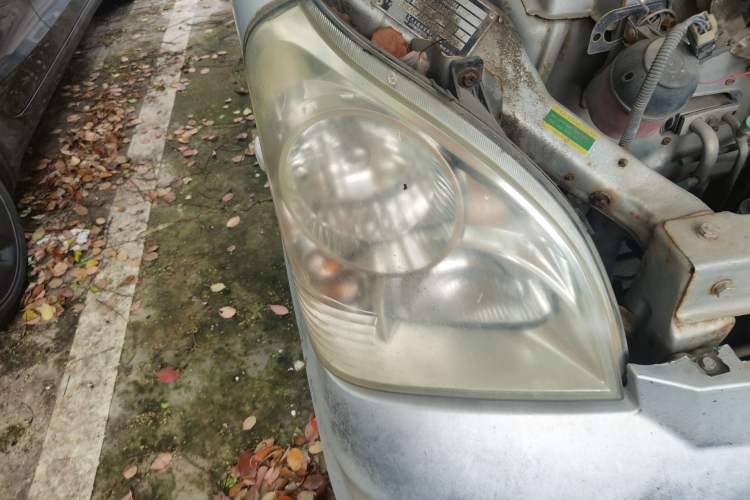 Used Wuling Rongguang 2011 1.2L Standard Version Right Front Headlight